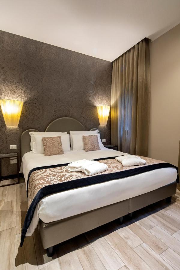 Alle Guglie Boutique Hotel Venesia Bagian luar foto