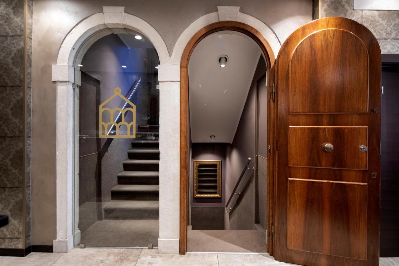 Alle Guglie Boutique Hotel Venesia Bagian luar foto