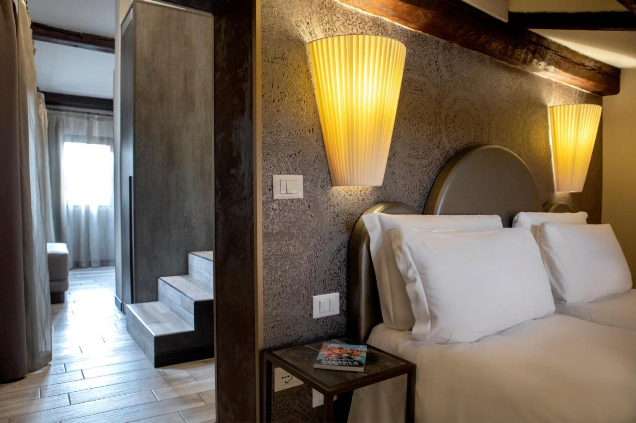 Alle Guglie Boutique Hotel Venesia Bagian luar foto