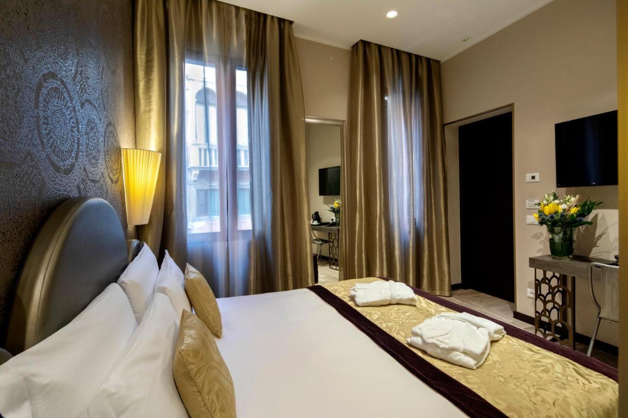 Alle Guglie Boutique Hotel Venesia Bagian luar foto