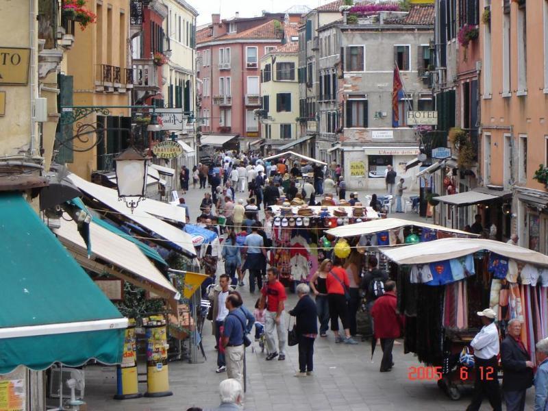 Alle Guglie Boutique Hotel Venesia Bagian luar foto