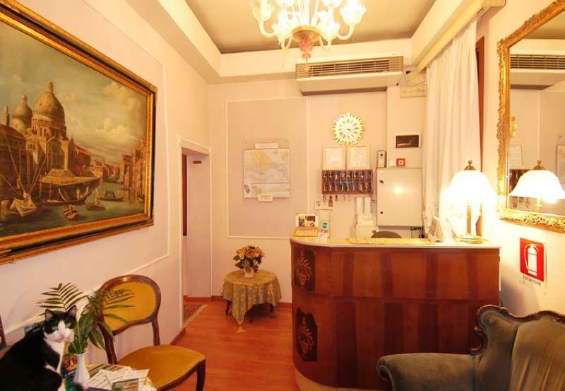 Alle Guglie Boutique Hotel Venesia Bagian luar foto